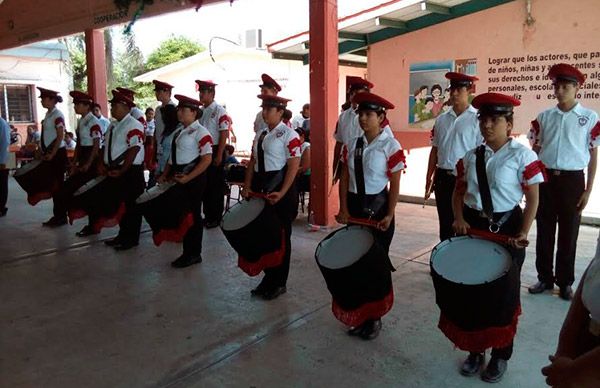 Banda de guerra de la prepa Rafael Ramírez, logra segundo lugar en concurso