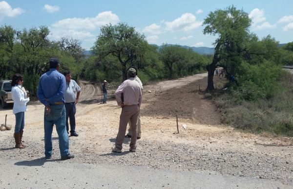 Inicia engravado del tramo San Ignacio-Las Vigas en Villa Hidalgo.