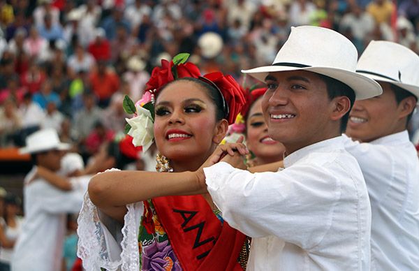 Conmemoran a Mártires Antorchistas