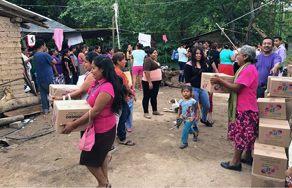 Beneficia Antorcha con despensas a 300 familias de Tlapa