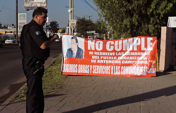 Habitantes de Corregidora exigen al presidente municipal, resuelva demandas planteadas 