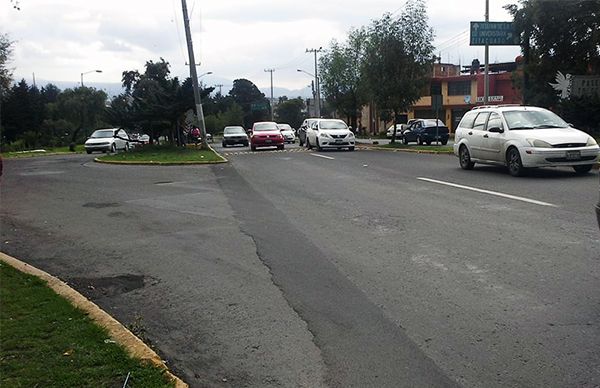 Piden a gobierno municipal semáforos o puente peatonal en Paseo de los Matlazincas