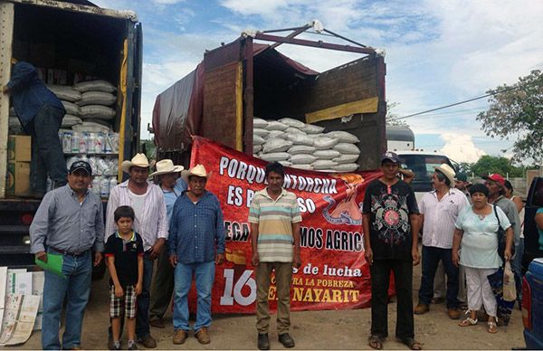 Reciben antorchistas de Santiago insumos agrícolas