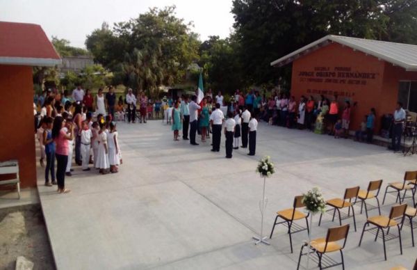 Egresa la IV Generación de la Escuela Jorge Obispo, en la colonia Citlalmina.