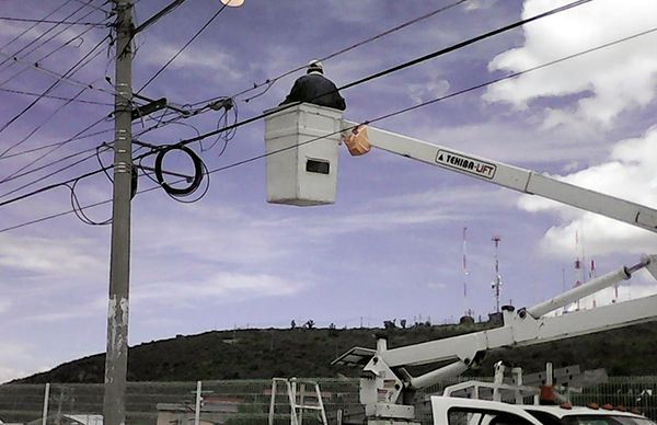 Progresa obra de electrificación en Tizayuca