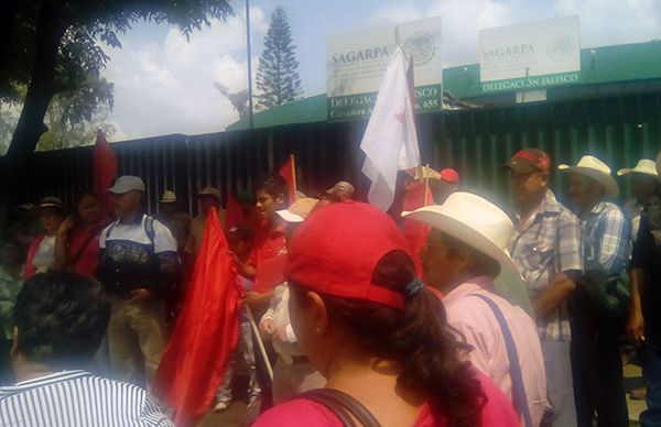 Continuarán las protestas en la Sagarpa Jalisco