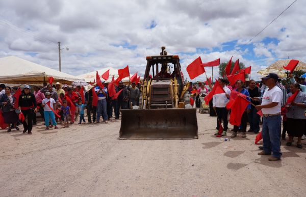 Arranca importante obra de pavimentación en El Zacatón.