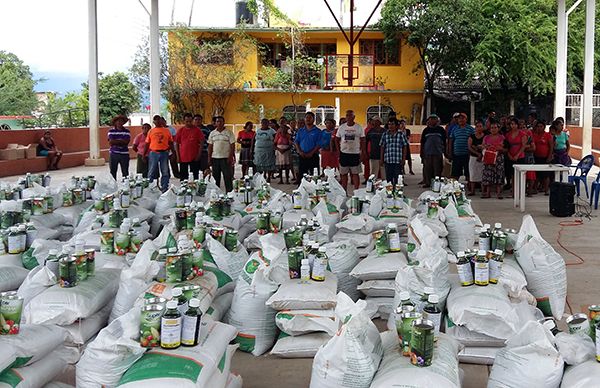 Logra Antorcha más fertilizante para el campo de La Montaña