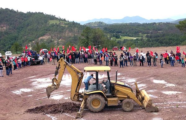 Gestión de Antorcha logra recursos para construcción de agencia municipal en San Pedro Yosoñama