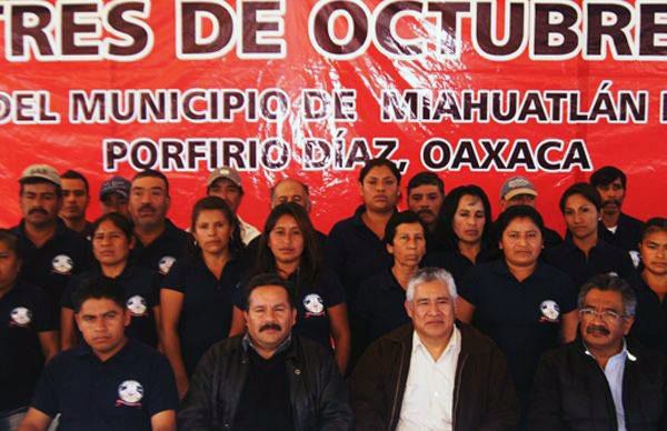 Sindicato Tres de Octubre de Miahuatlán logra pago de jubilación a trabajadores del Ayuntamiento  