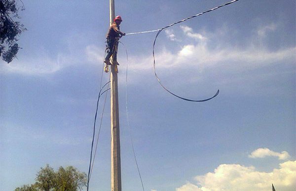 Recorren comunidades de Actopan para electrificación