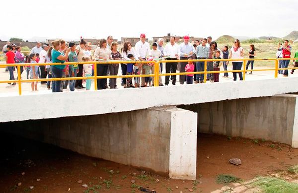 Puentes vehiculares en La Noria y Los Llanos son monumentos a la lucha popular