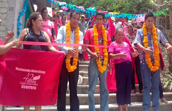 Inauguran escalinatas en la colonia Ignacio Manuel Altamirano