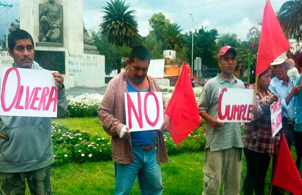 Habitantes de Sierra Gorda demandan solución a obras de infraestructura