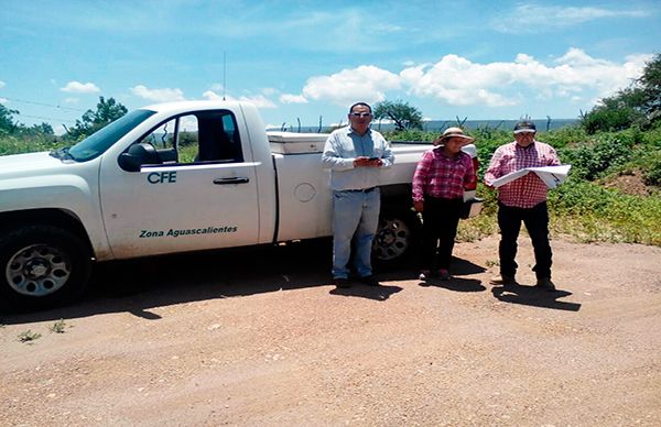 Estudian proyectos de electrificación en colonias antorchistas 