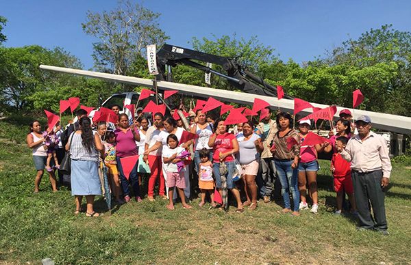 Colonia antorchista de Tuxpan contará con luz eléctrica