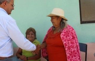 Arrancan obras para construcción de aula para preparatoria en La Tapona.