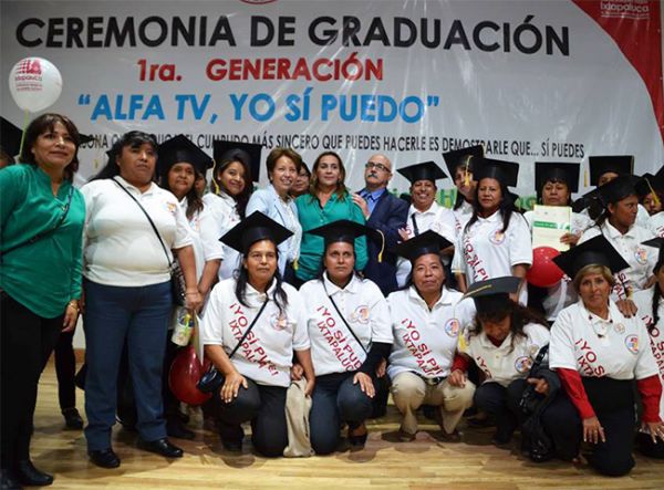 Se gradua 1era generación de Alfa Tv en Ixtapaluca 