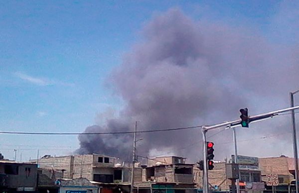 Bomberos y Protección Civil municipal atienden contingencia en Xochiaca Parte Alta