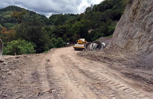 Piden celeridad a modernización del camino Zapotitlán Tablas Cuixapa