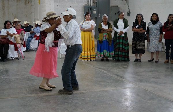 Ayuntamiento de Villa de Ramos celebra el gran trabajo de los adultos mayores