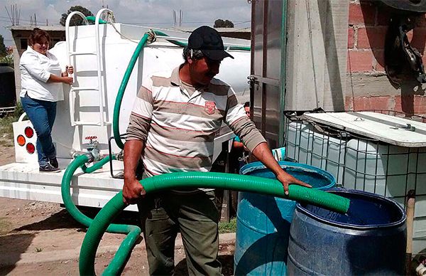 Sufren texcocanos desabasto de agua potable