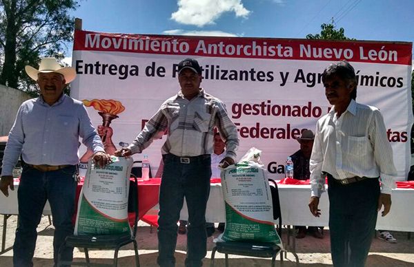  Efectúan primera etapa de entrega de apoyos al campo