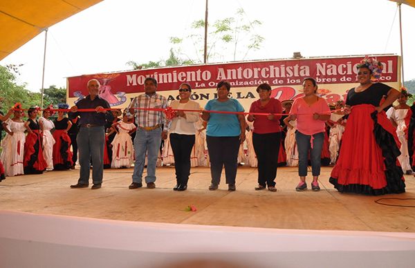 Inauguran Antorcha la colonia Héroes Antorchistas en Fortín