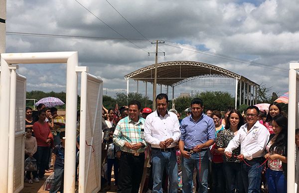 Diputado Osvaldo ávila inaugura Unidad Deportiva en Vetagrande