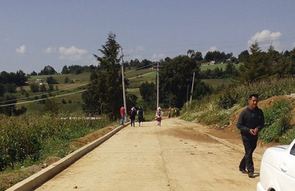 Terminaron los lodazales en comunidad El Capulín