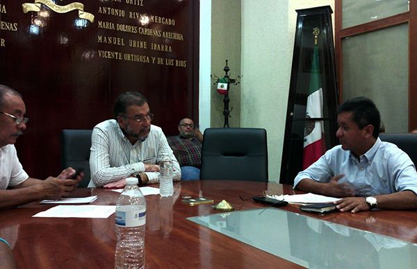 Antorchistas se reúnen con alcalde de Tepic para dar seguimiento a demandas 