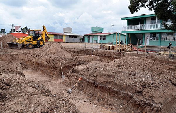 Inicia construcción de la tercera etapa de la primaria Unión Fraternidad y Lucha