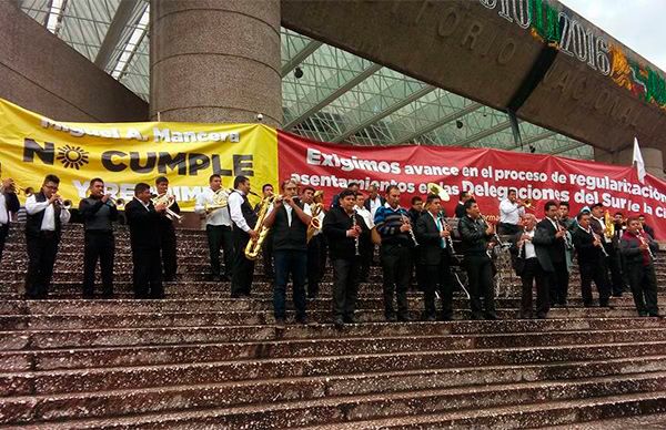 Cadena humana frente al Auditorio Nacional