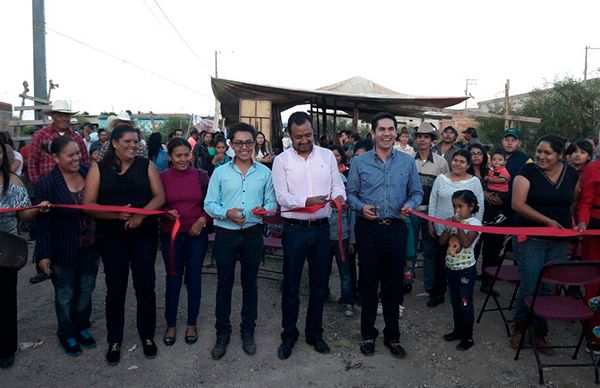  Antorchistas inauguran obras de pavimentación en compañía del diputado Osvaldo ávila