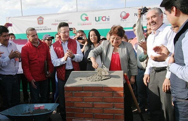 Colocan primera piedra de Universidad Politécnica