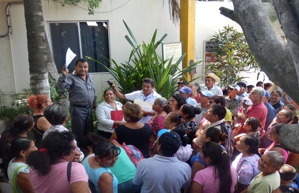 CFE viola derechos humanos de los  vecinos de la Buenos Aires en Ciudad Valles