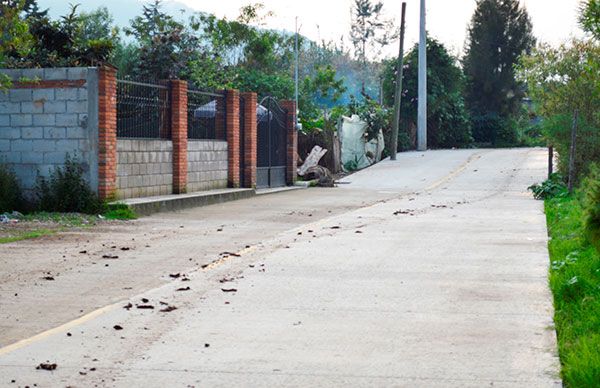  Un encementado más en Tenancingo, logro de Antorcha