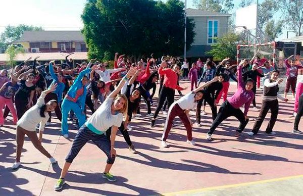 Organiza Antorcha maratón de Zumba en Chimalhuacán