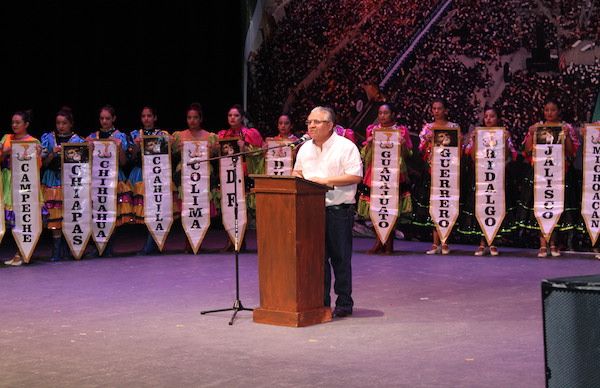 El Teatro es un espejo de la vida: Lenin Campos Córdova.