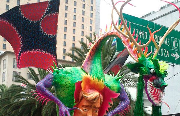 Artistas chimalhuacanos asombran en desfile de alebrijes