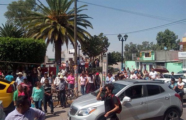 Autoridades auxiliares de Texcoco condenan violencia de morena en Coatlinchán 