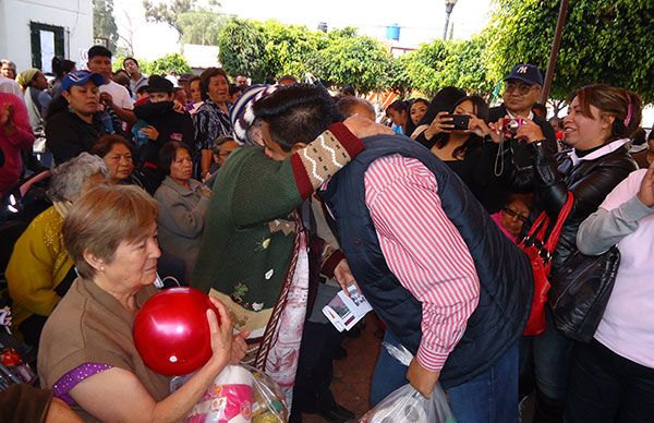 Certeza jurídica para familias de Ríos de San Isidro, logro de Fernando González