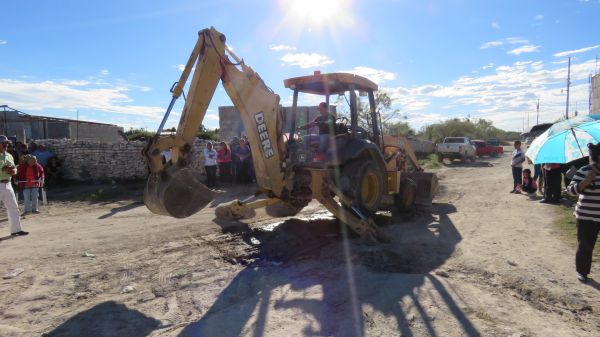 Inicia obras de drenaje en la cabecera municipal