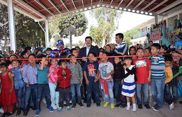 Dignifican panteón de Texcoco 