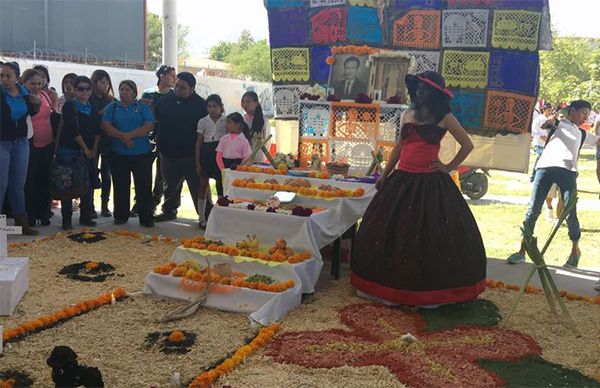 Realizan V Concurso de altares de muertos en Zaragoza Sur