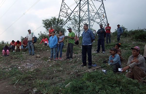 Faenas de limpieza realizan colonos de Emiliano Zapata