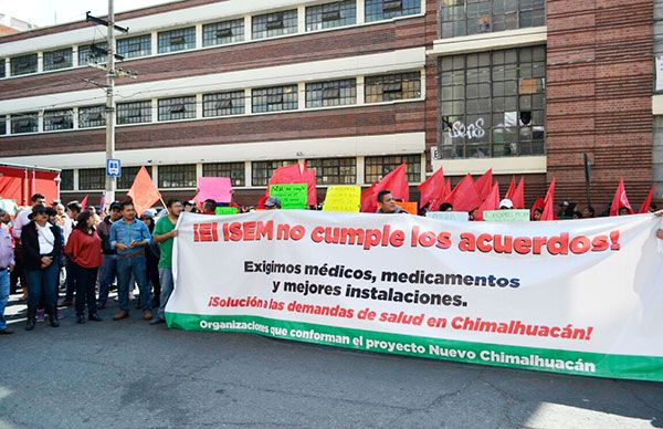 Llega manifestación de chimalhuacanos a Toluca