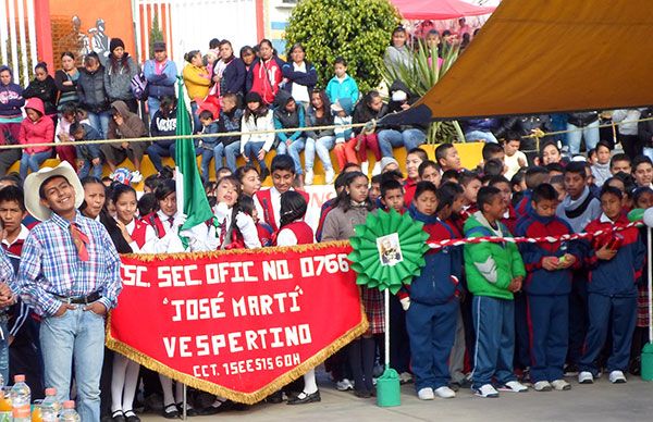 Conmemoran la Revolución Mexicana 