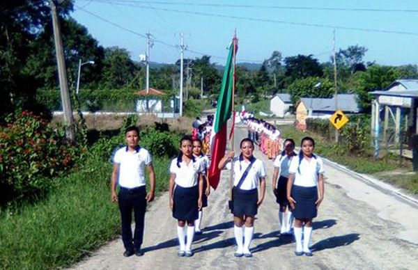  Conmemoran Escuela de Sierra indígena a la Revolución Mexicana