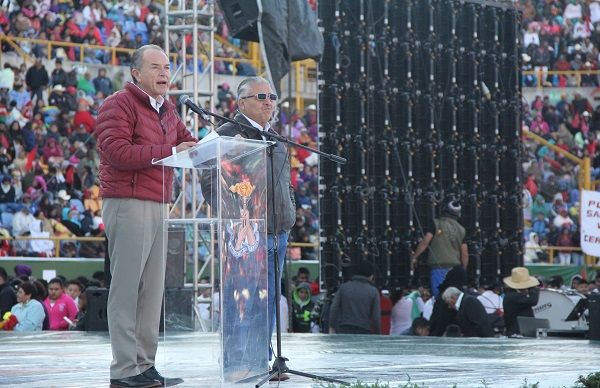 Trabajo conjunto entre Gobierno y Antorcha propone el gobernador Carreras López.